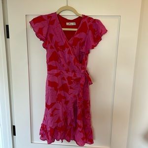 Vineyard Vines pink & red floral dress